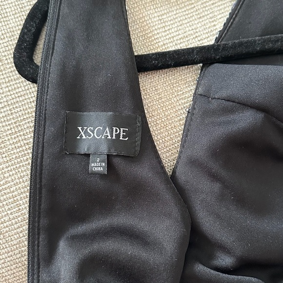 Xscape Black Sleeveless Beaded Cutout Halter Gown Size 2 - Picture 9 of 9